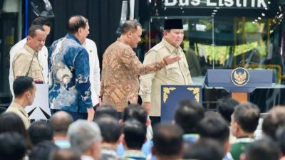 Presiden Prabowo Resmikan Pabrik Kendaraan Listrik di Magelang, Dorong Pemerintah Daerah Beli Produk Dalam Negeri