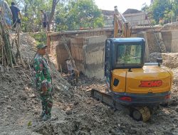 Kodim 0721/Blora Kerahkan Alat Berat Percepat Pembangunan Jembatan Garuda
