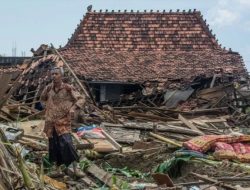 Tanggul Sungai Tuntang Jebol, Banjir Demak Telan Korban Jiwa