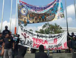 Ribuan Nelayan Pati Demo Tuntut Turunkan Harga Solar: Rp30 Ribu Itu Pembunuhan!