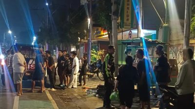 Remaja 15 Tahun Tabrak Angkringan di Kudus, Pemilik Warung Alami Patah Tulang