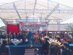Karnaval HUT Ke-81 RI di Bogorejo Meriah, Forkompincam Tampil Layaknya Pewayangan