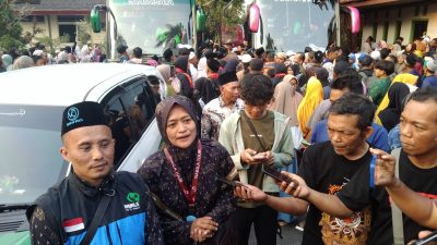Sebanyak 74 Jamaah Umrah Blora Berangkat Bersama Khadijah Wisata